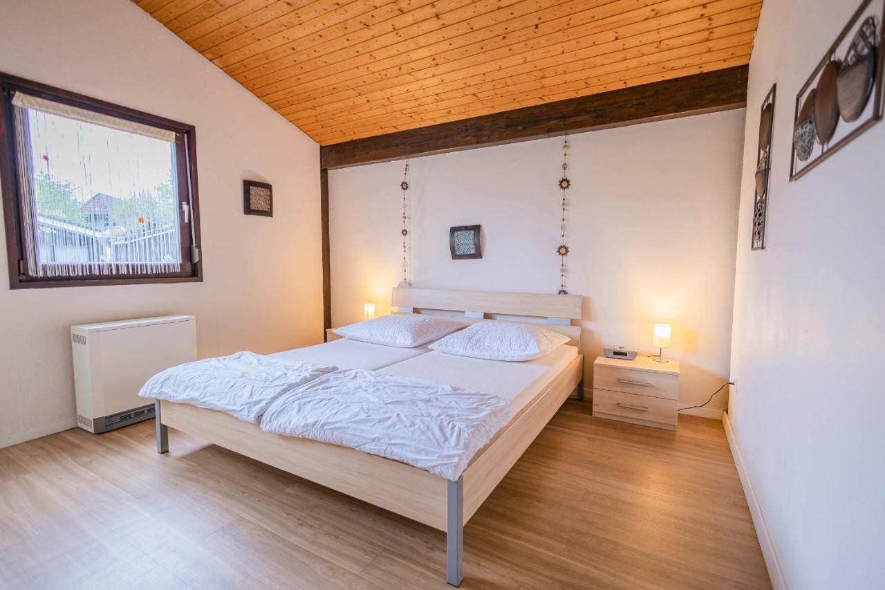 Ferienwohnpark Immenstaad Am Bodensee Satteldachhaus Typ 9 Sd 57 Bagian luar foto
